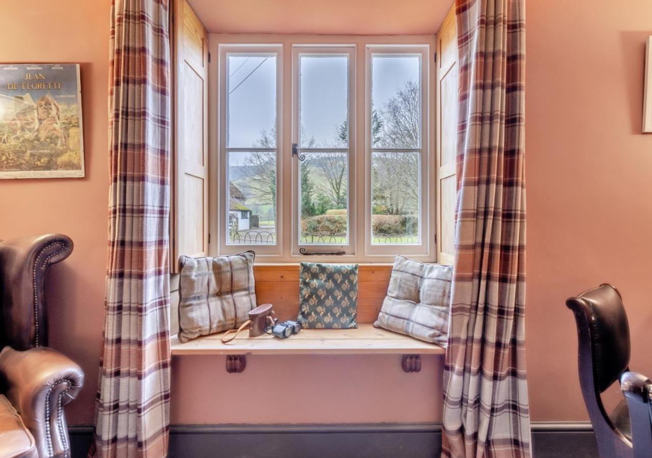 Castell Madoc Cottages Lower Chapel Экстерьер фото